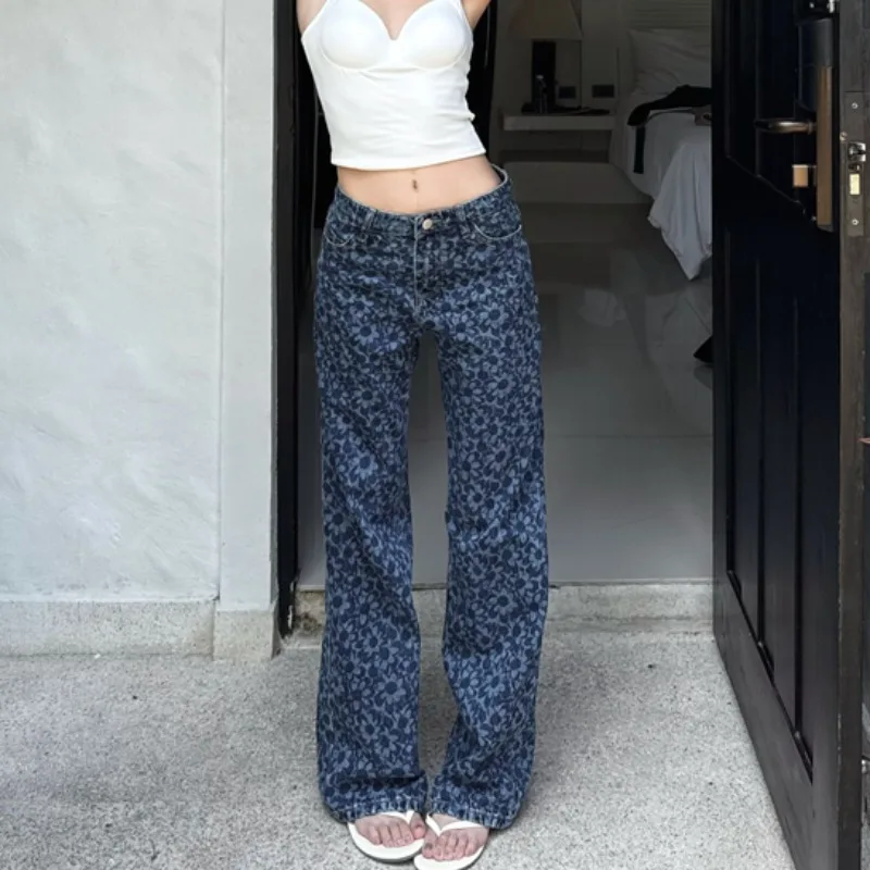 

2025 New Fashion Flower Print Straight Leg Pants Y2k Denim Trousers Women Vintage Slim Fit Fashion niche Design Washed Jeans