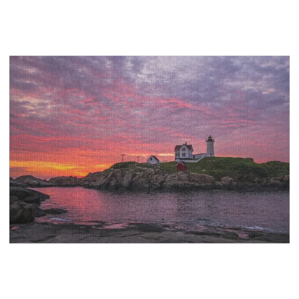 Dawn at the Nubble Lighthouse, Cape Neddick, ME jigsaw Jigsaw Puzzle Picture Personalized For Kids Puzzle