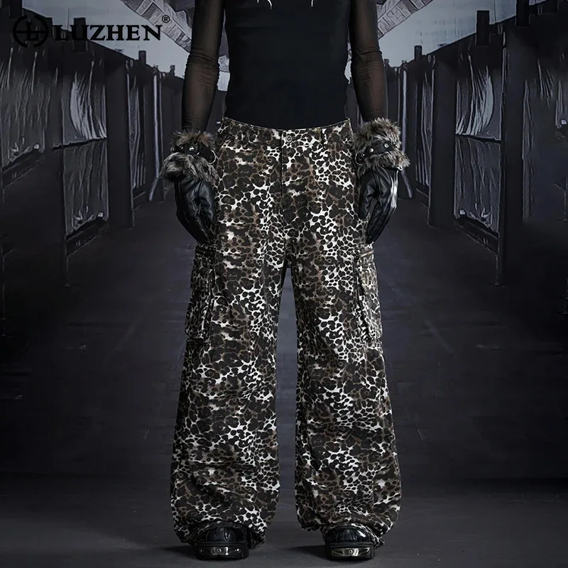 LUZHEN 2025 Fashion Leopard Print Niche Design Pockets Decorate Cargo Trousers Men's Trendy Handsome Street Casual Pants JY5325