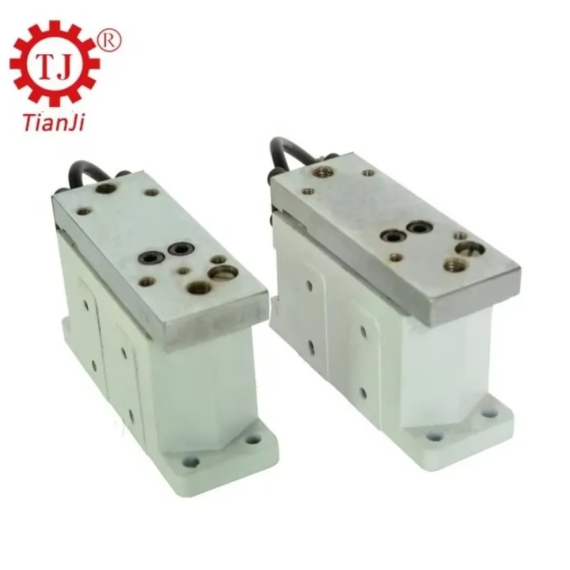 Lieferung der automatischen Spannungsregler mit Spannungssensor