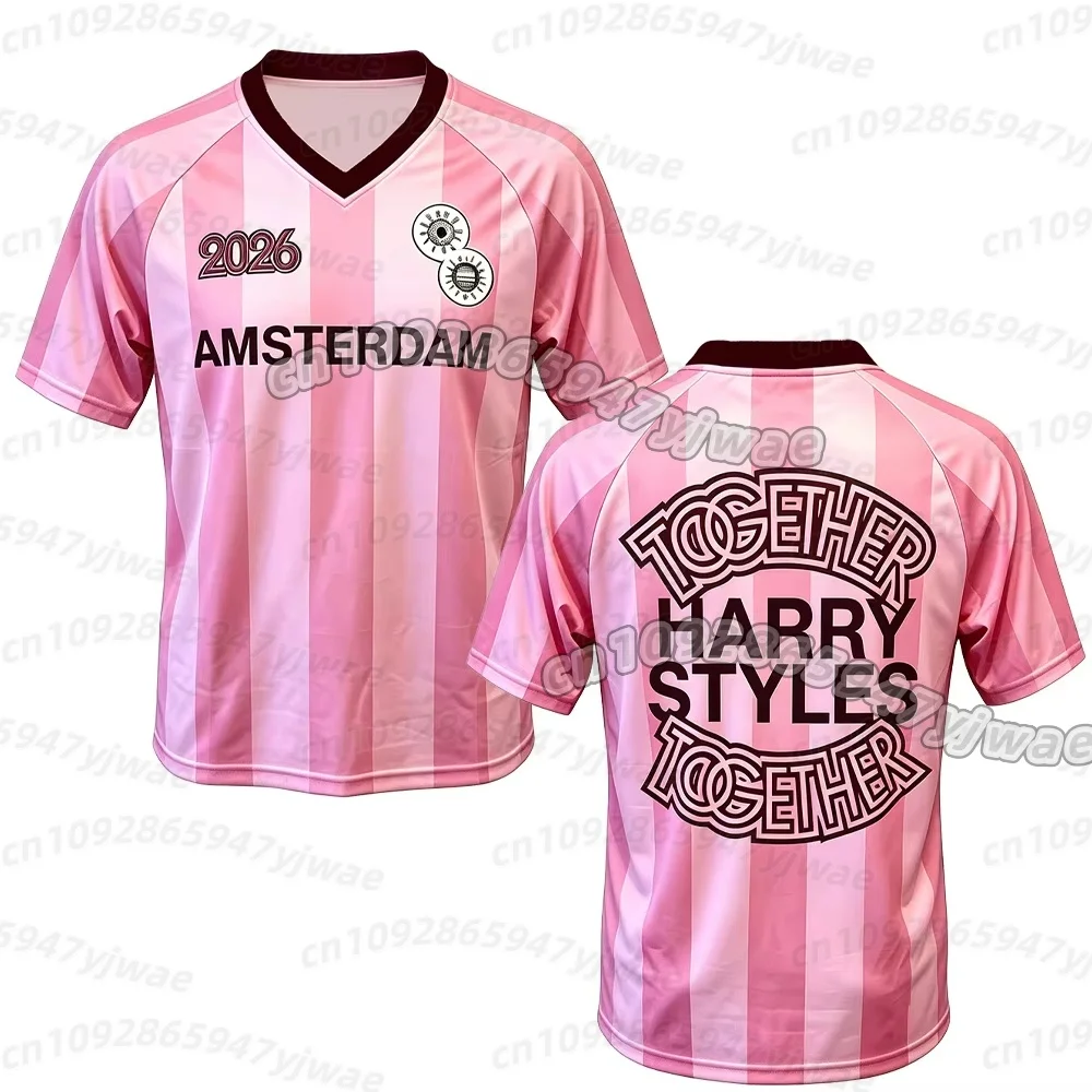 2026 Neuheiten T-Shirt für Herren und Damen V-Ausschnitt Atmungsaktives Kurzarm-T-Shirt Harry Styles Amsterdam Pink NAME TAG Trikot