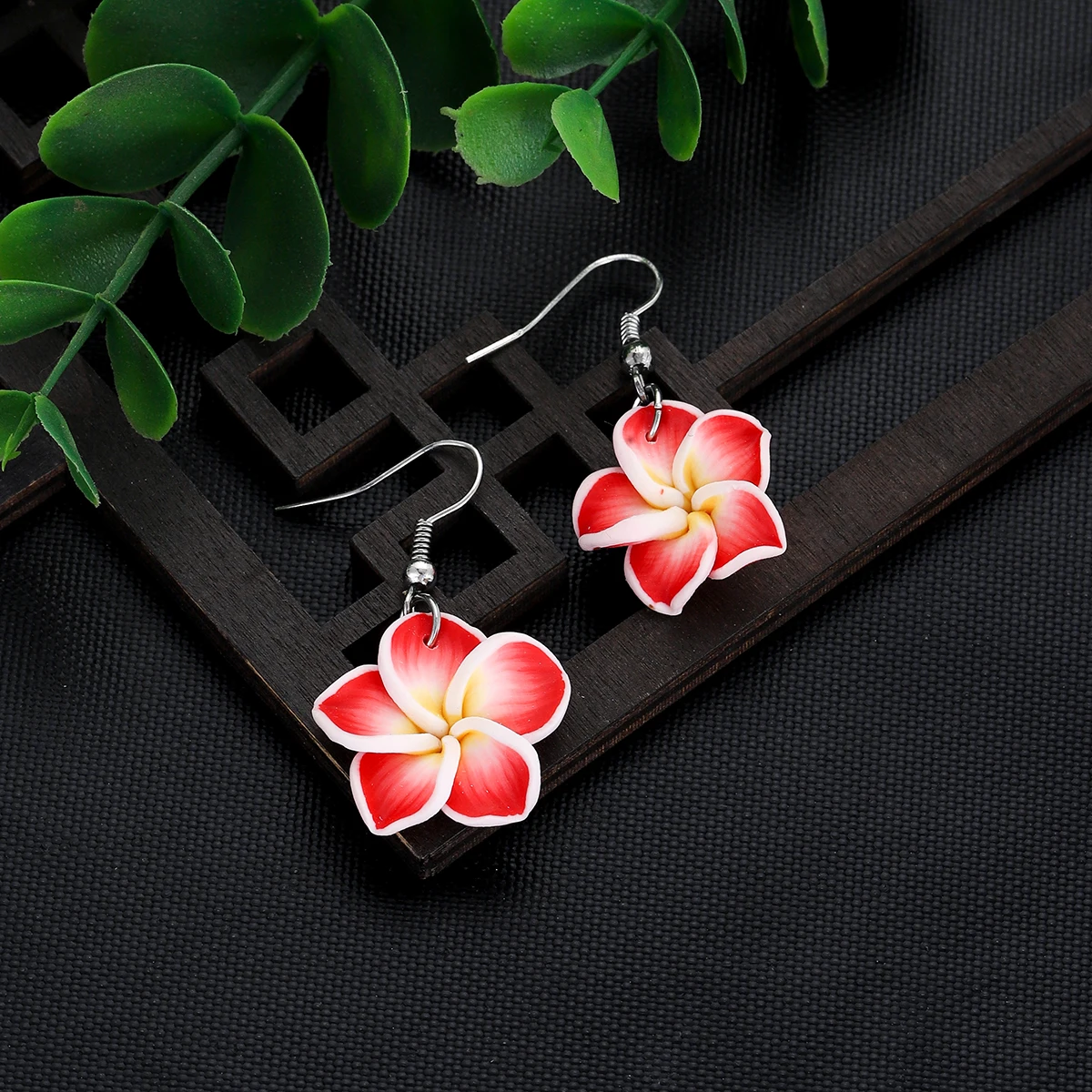 Bohemian Flower Drop Earring for Women Fashion Gradient Red White Floral Dangle Hook Earrings Beach Vacation Jewelry Gift