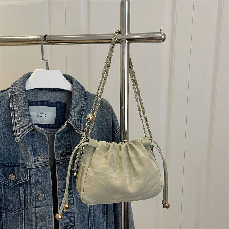 กระเป๋าคลาวด์นิช 2025 แฟชั่นกระเป๋าสะพายไหล่สำหรับผู้หญิง กระเป๋าสะพายข้างอเนกประสงค์ กระเป๋าโท้ทสุดชิค กระเป๋าสำหรับเดินทางไปทำงาน กระเป๋าสไตล์มินิมอลใช้ได้ทั้งกลางวันและกลางคืน ​