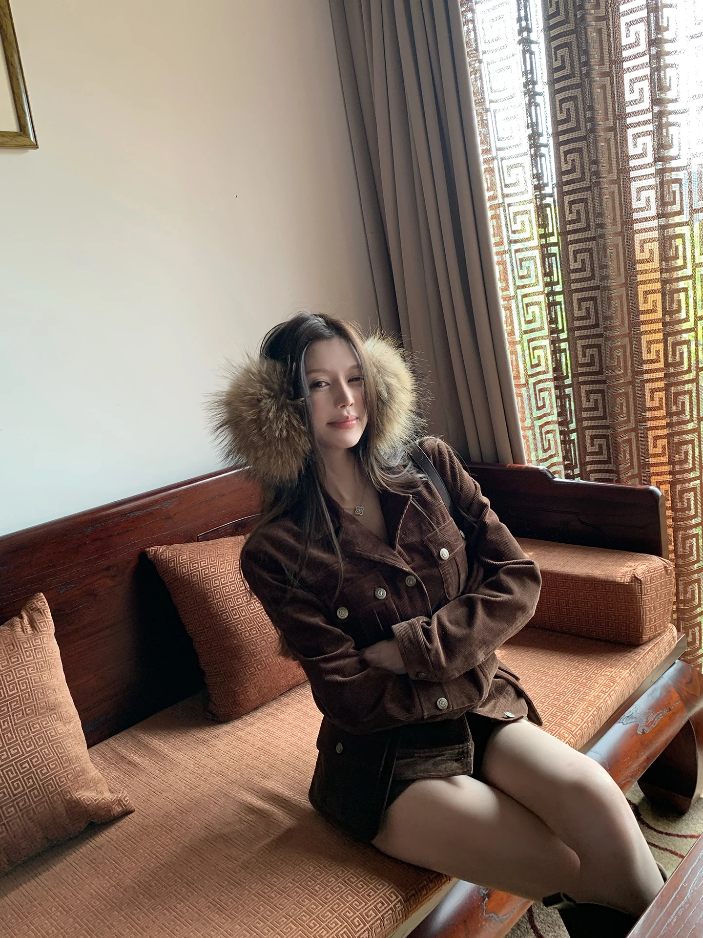 

Женское вельветовое пальто Sister Titi, свободного кроя, коричневое, осенне-зимнее, повседневное, на пуговицах, с длинными рукавами, из смесового хлопка