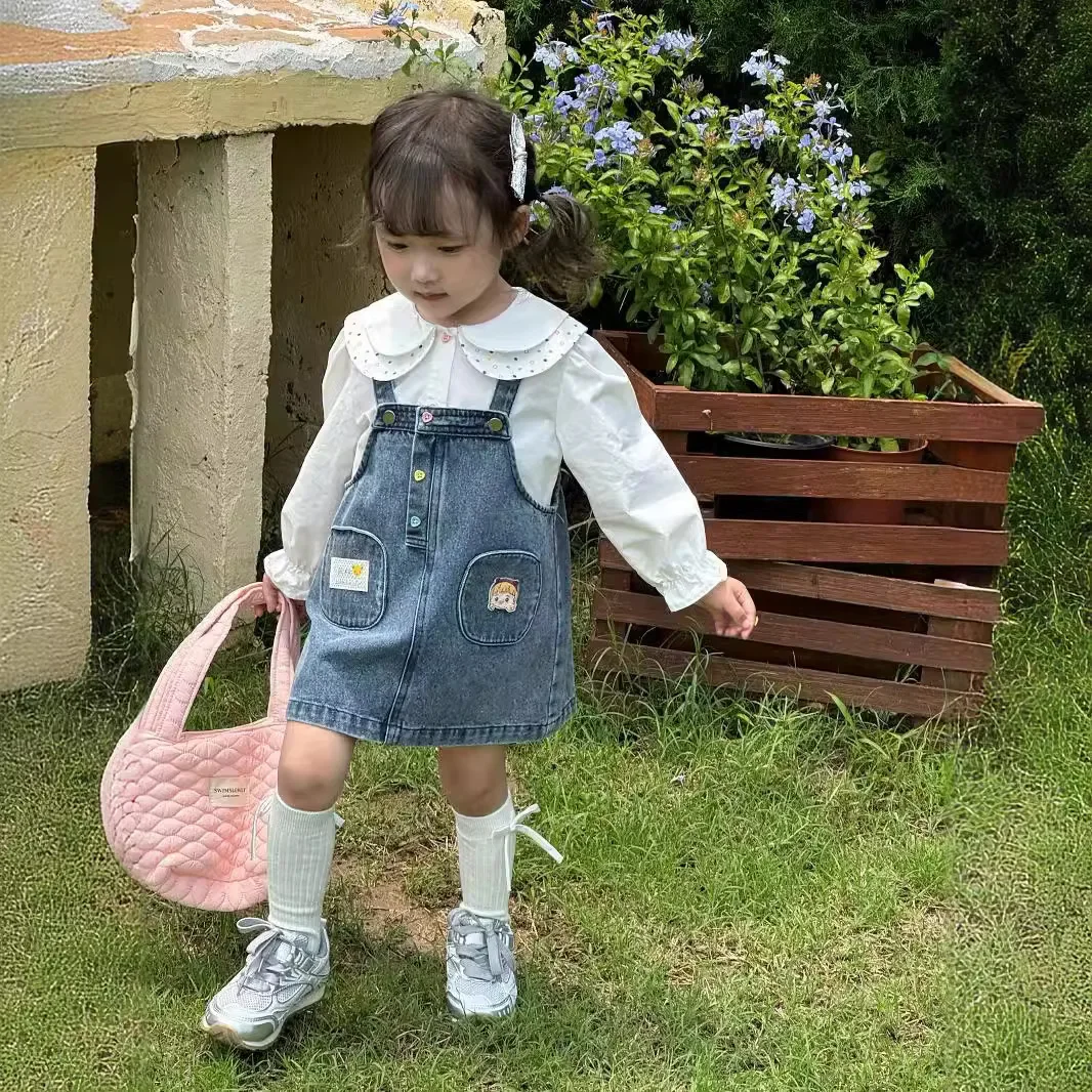

girls two-piece set denim strap skirt and shirt autumn and winter 2024 new children's foreign style lapel white top