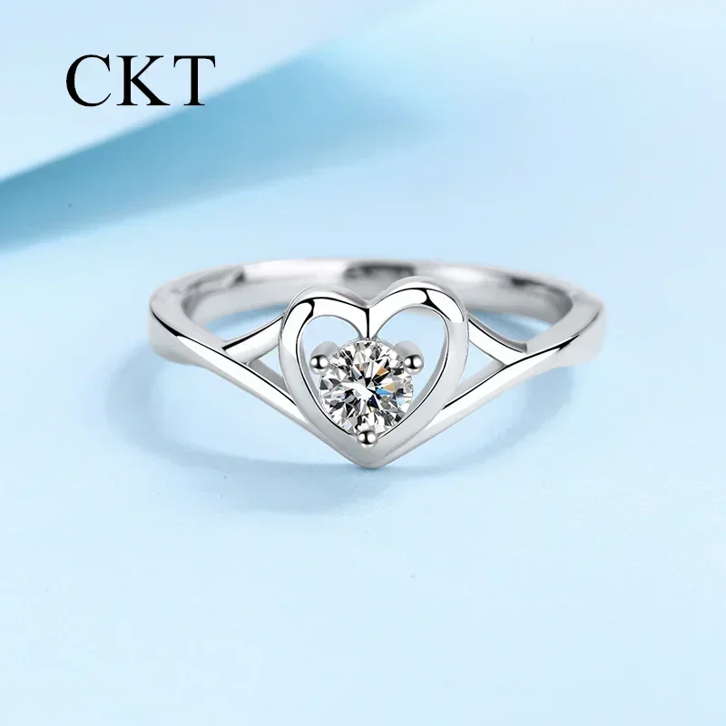 

Кольца из белого золота 18 карат для женщин, 0,3 карата, муассанит, бриллиант, кольцо с одним сердцем, платина Pt950, свадебные ювелирные украшения, подруга