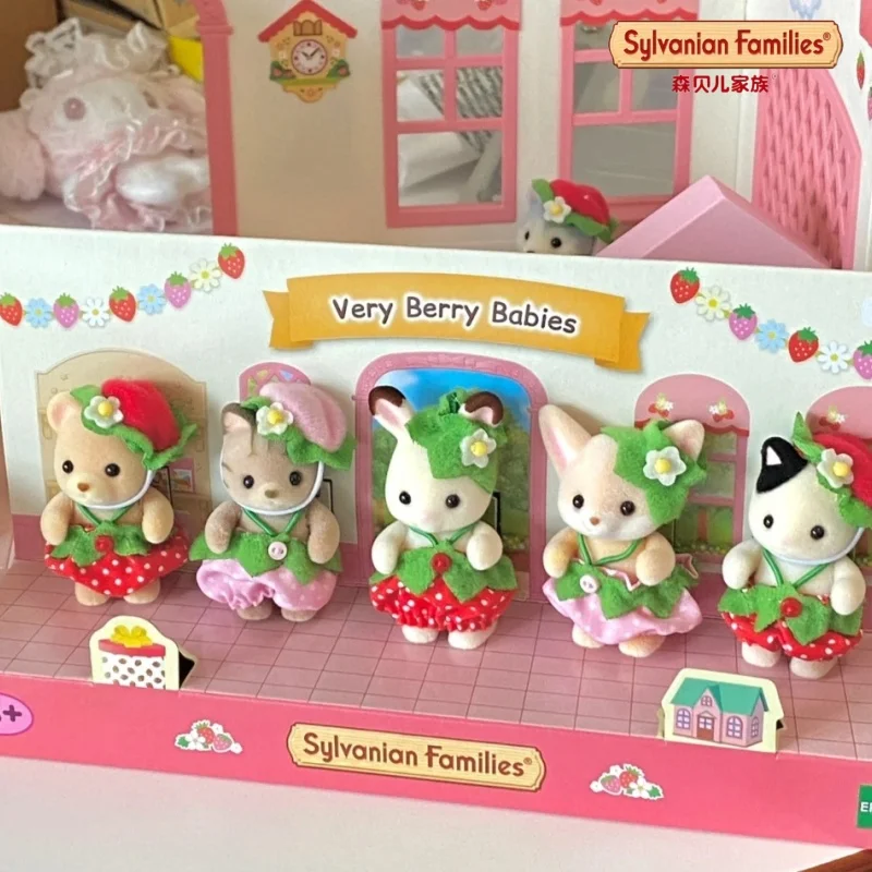 Hot Selling Sylvanian Family Five Person Strawberry Baby Set Anime Action Doll Room Decoration Doll Toy Christmas Gift