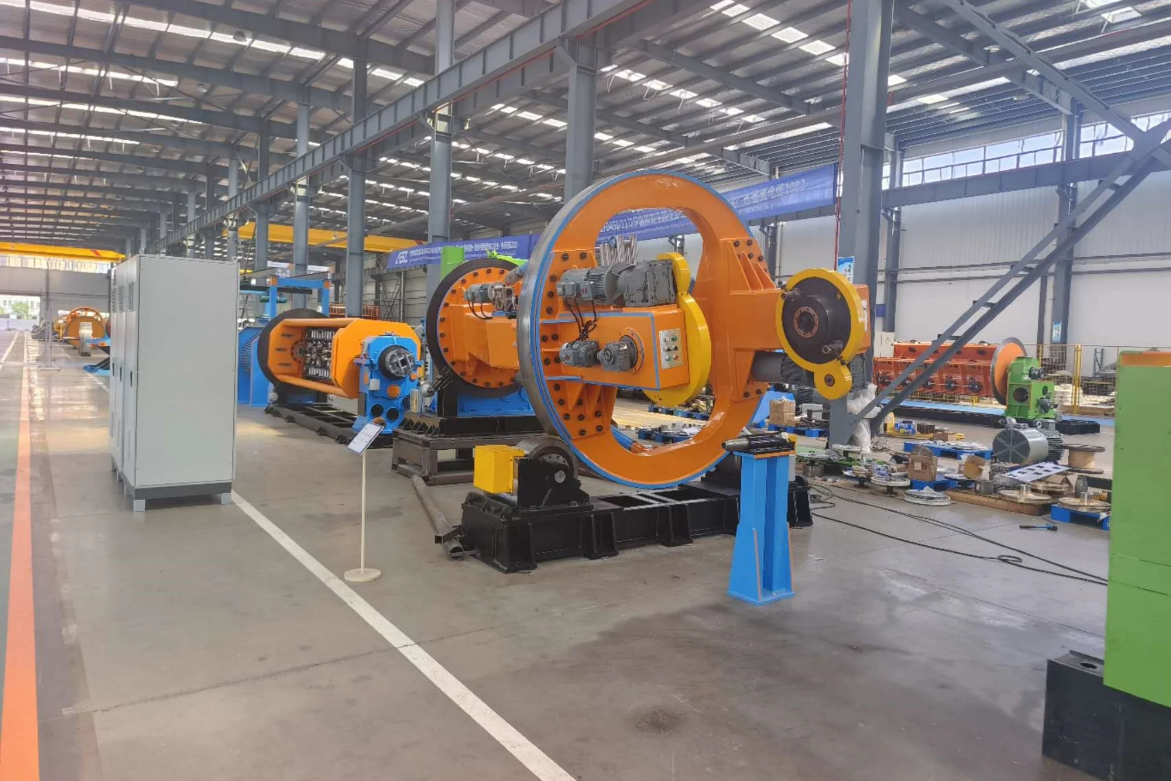 Mantai posa ma chine Twister per batteria Usato per infilare fili e cavi ma chine