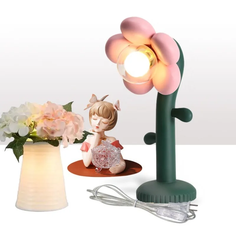 Study Room Floor Lamps Flower Ornament Resin Birthday Girl Bedroom Children's Room Girl Desk Table Lights Creative Art Fixtures
