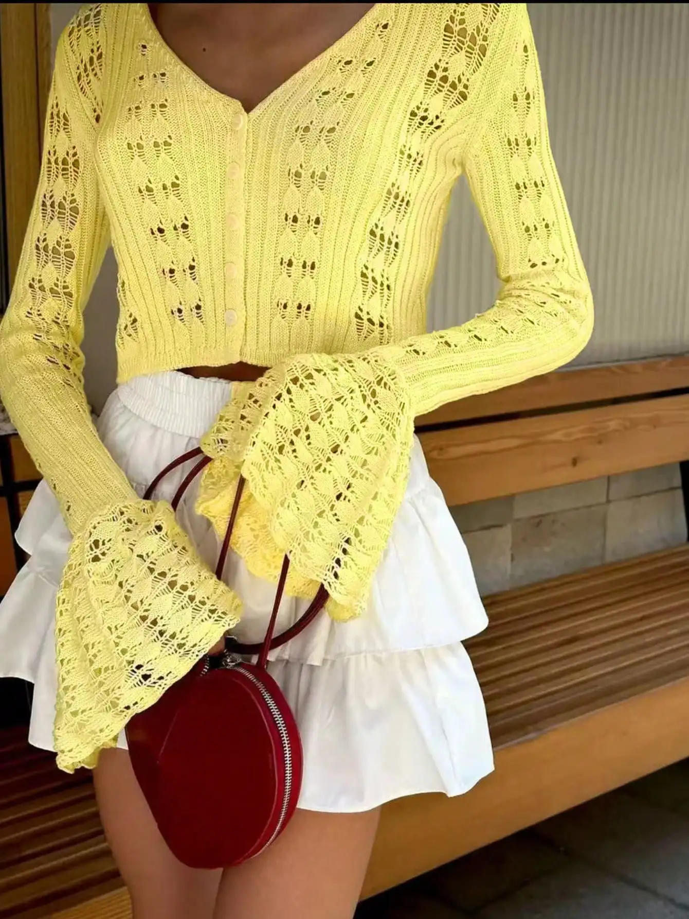 

Summer thin waist-cinching slimming cardigan with flared sleeves and V-neck ice silk mesh sun protection blouse