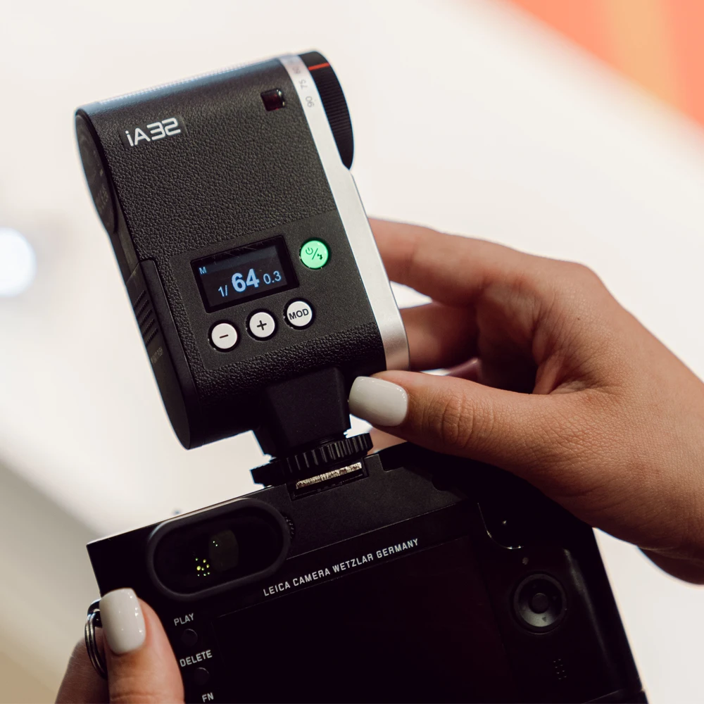 Фотовспышка Godox iA32 Mini: до 490 вспышек полной мощности, 6200K CCT, ручной/автоматический режим, универсальный горячий башмак, универсальная вспышка для камеры.