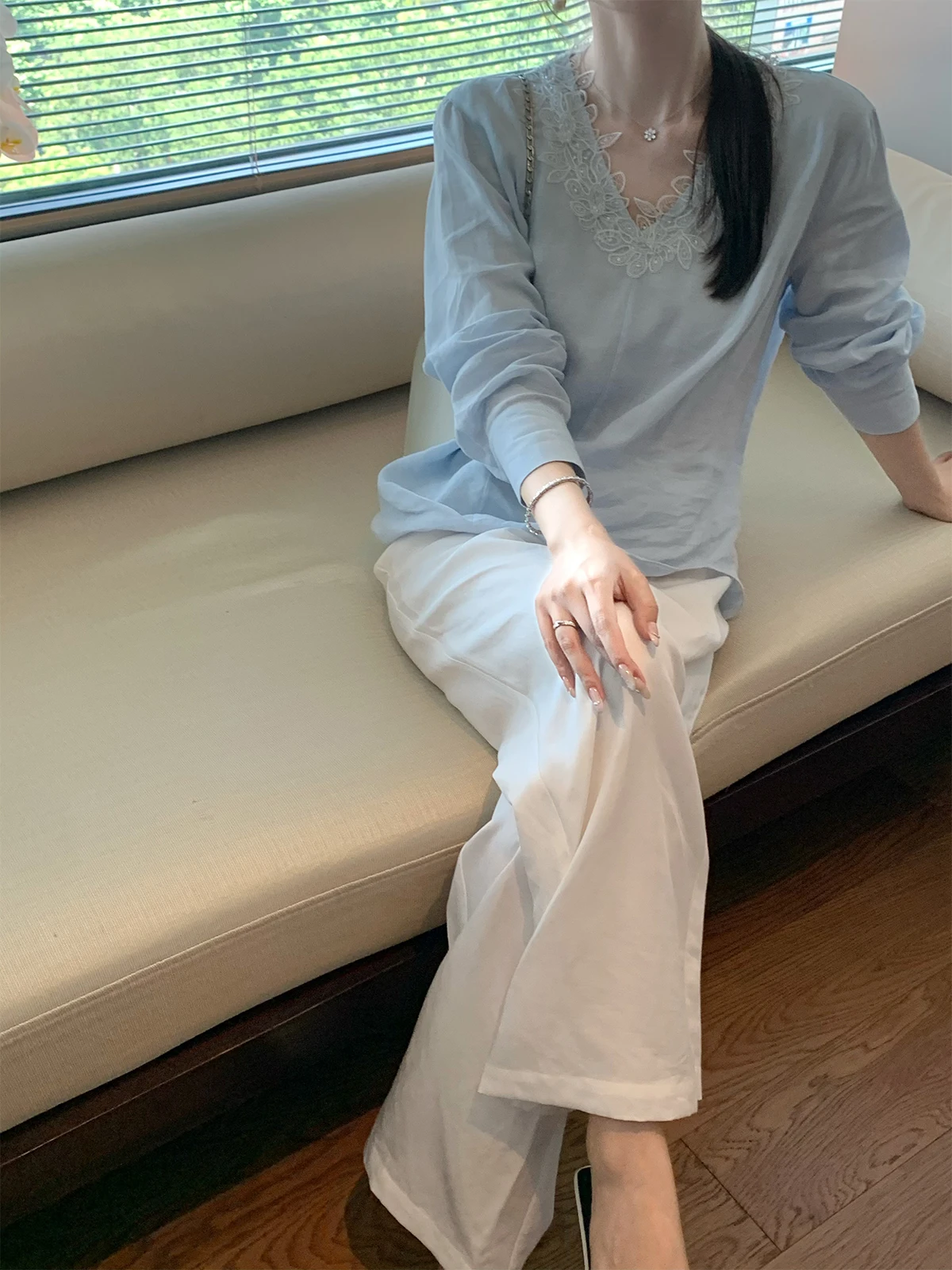 

Red Label Casual Women's Linen Lace Top Normandy 00% Linen Loose Fit Long Sve V-Ne Breathable Comfortable Summer irt