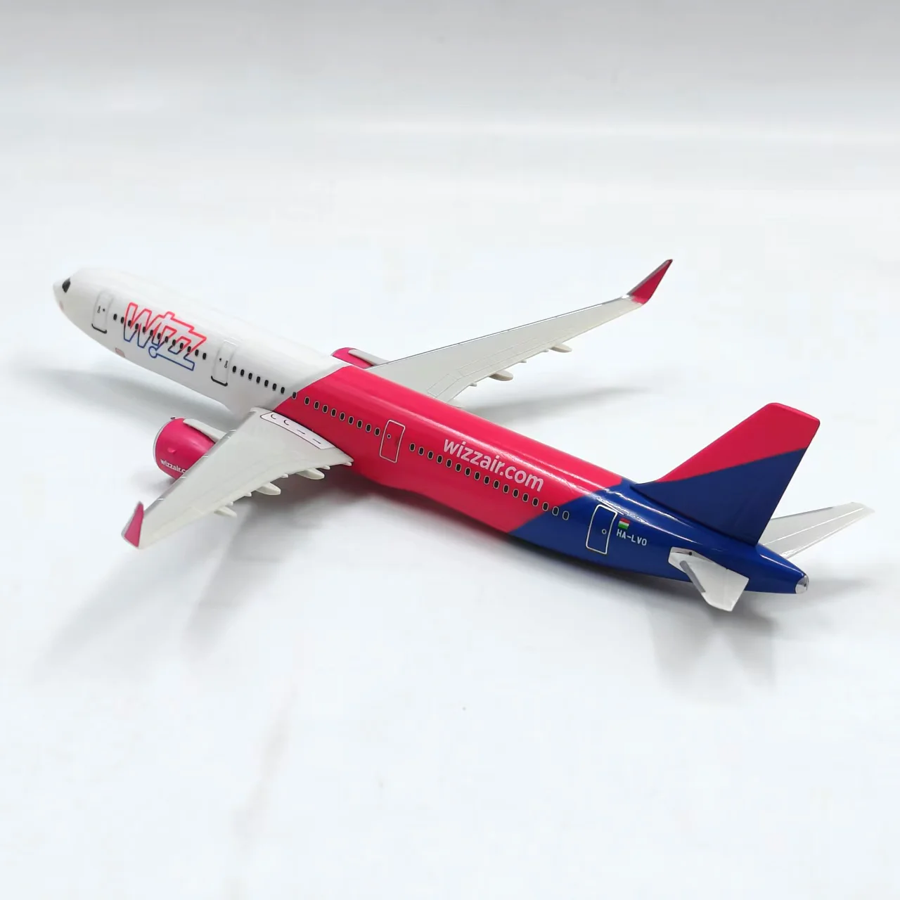 دييكاست 1:200 مقياس تجميعها ايرباص A321neo WIZZ سبيكة نموذج طائرة تحصيل لعبة هدية تذكارية عرض حلية #5