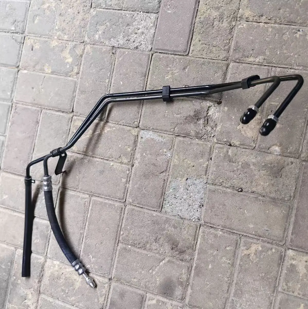 

SAIC Maxus V80 steering gear oil hose, power steering pump oil hose, steering gear high-pressure oil return hose, lower steering