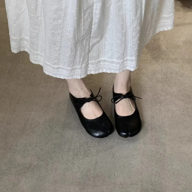 

Модные женские балетки из мягкой кожи с раздельным носком, удобные туфли Мэри Джейн, слипоны для танцев и повседневной носки (весна/осень)