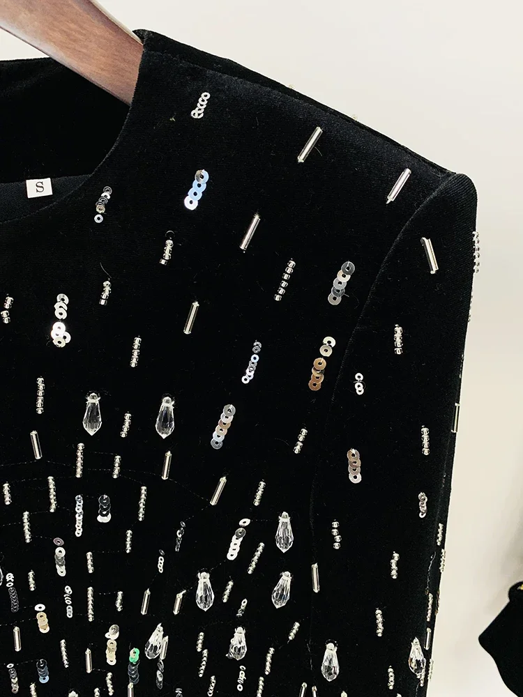 Mini abito da donna a maniche lunghe con paillettes, cristalli e perline - Stile designer di lusso, ultimo abito in velluto alla moda di High Street