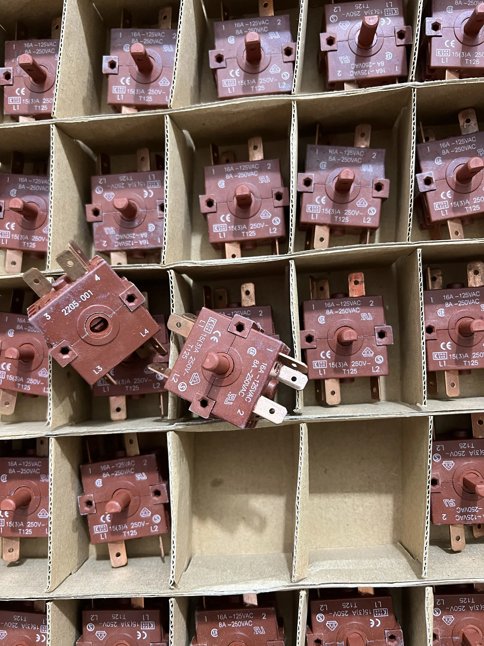 5 قطعة/المملكة المتحدة حدد مفتاح تروس 6 أقدام 4 التروس يمكن تدويرها 3 مرات 15A250V العلامة التجارية الجديدة