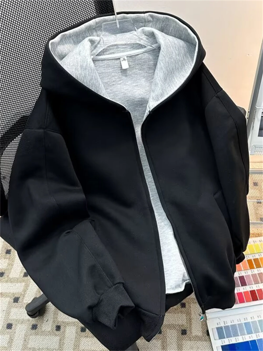 

Unisex Casual Hoodie High Street Contrast Color Leisure Outerwear Fall American Loose Fit Couple's Sweatshirt Versatile Stree...