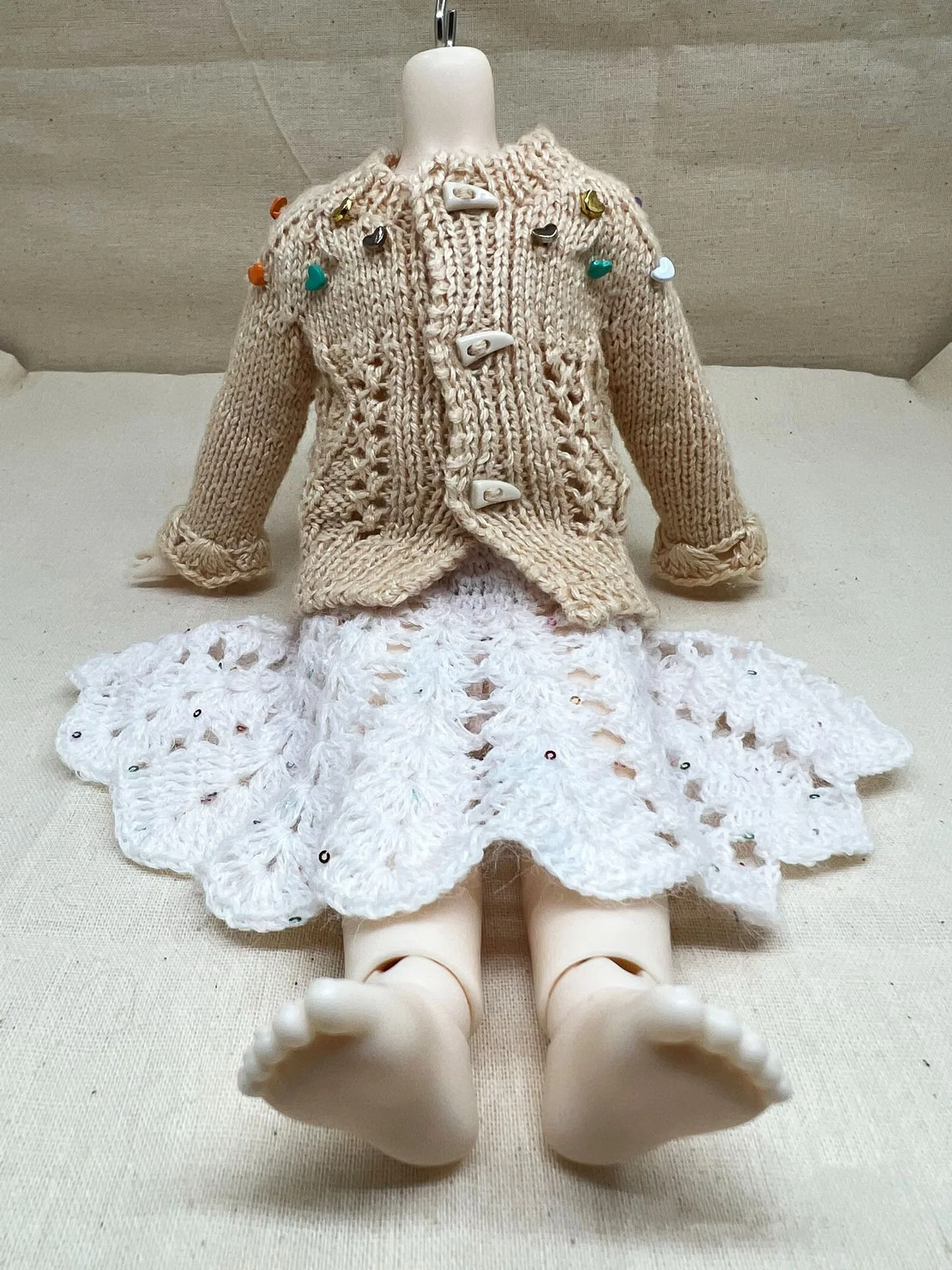 1/6 Scale Doll Clothes Free Shipping, Khaki Sweater White Skirt Doll Accessories