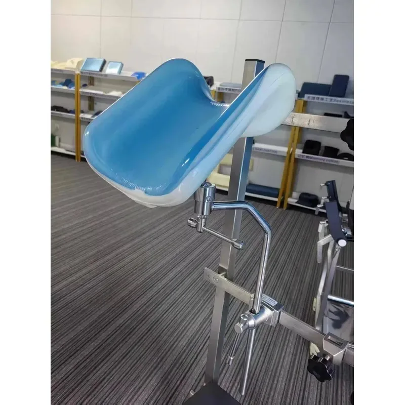 Universal Adjustable Table Leg Rest for Patient Positioning in Surgery