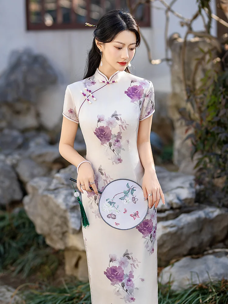 

Коллекция Ele Young Sle Весна 2024: Платье средней длины с боковыми пуговицами, коротким рукавом, для повседневной носки, высококачественная китайская мода