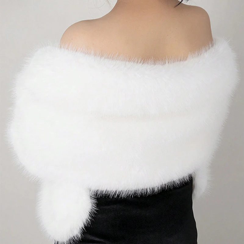 A Handmade Polyester Faux Fox Fur Women's Fashion Shawl for Weddings, Parties, and Gatherings, a Warm and Stylish Accessory