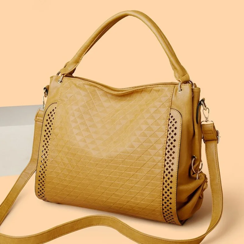 

Women's Tote Bag Made Of Hex-Printed Leather Boasting Compact Casual Riga Commuter Vintage Lightweight Look​