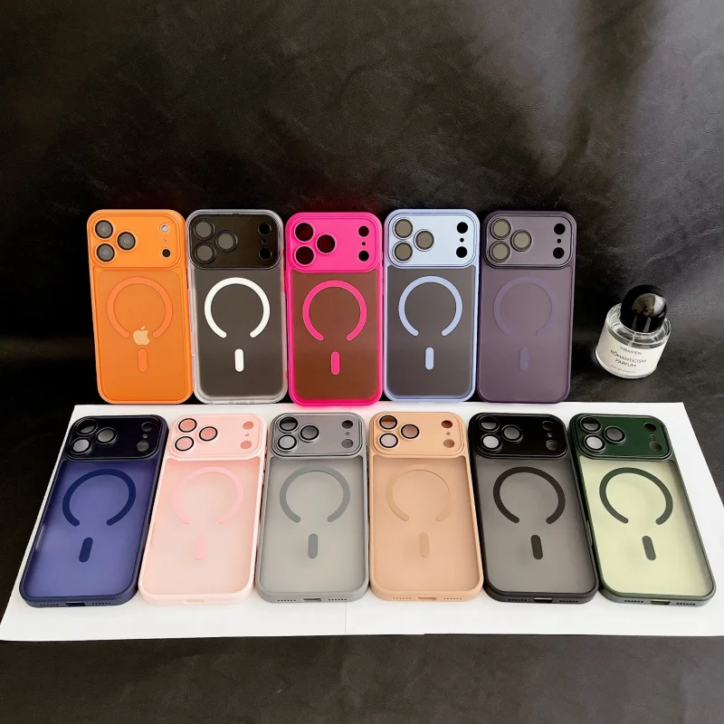 

Yadun Magnetic Precision Hole Case is suitable for iPhone17 PRO Max Phone case iPhone 16 Pro max Trendy and sophistica