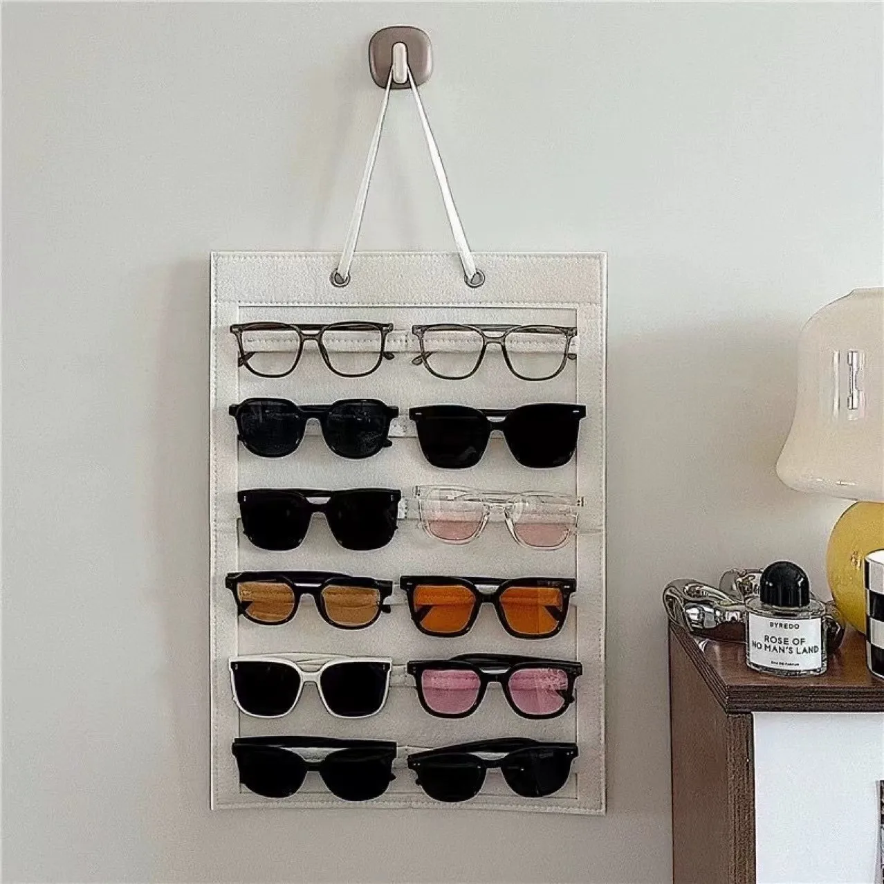 

Kids Hair Accessories Wall Hanging Organizer, Felt Storage for Headbands Clips Bows, Door Mounted Holder for Baby Girl Room