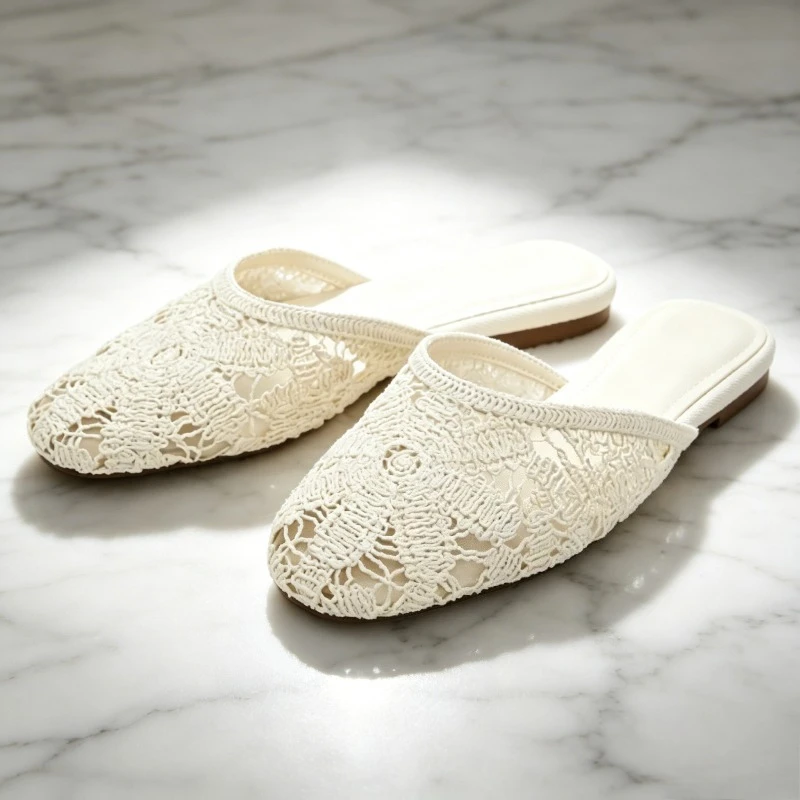 Elegant Hand Hollow Embroidered Floral Design Women Flat Slippers Summer Comfortable Mules Sandals Luxury Designer House Slipper