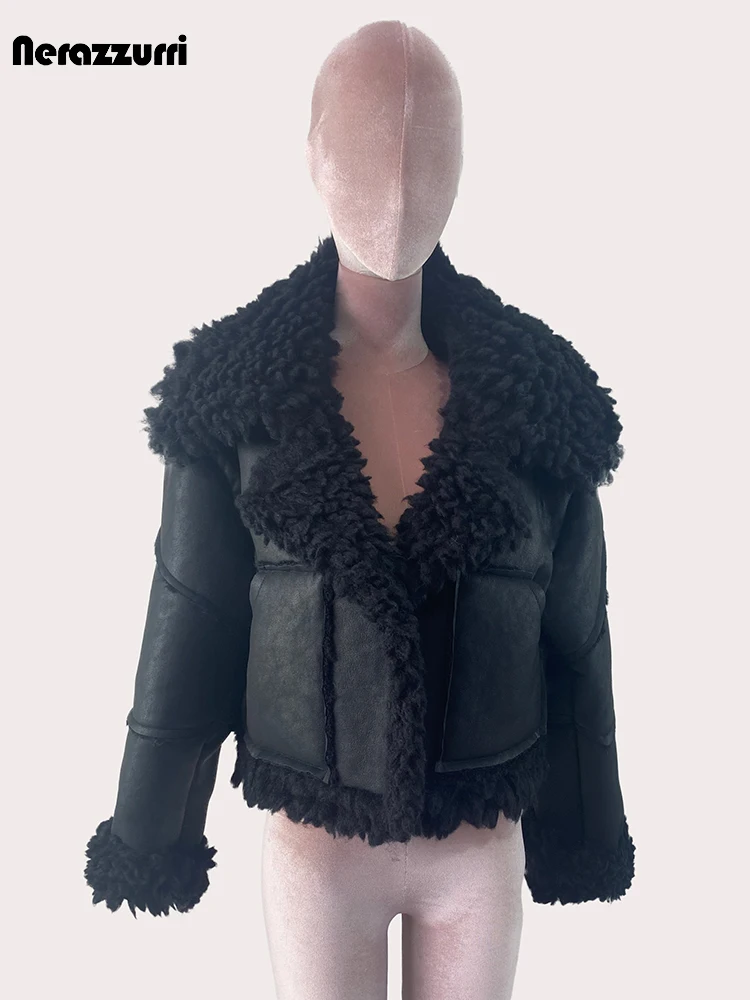 Nerazzurri Otoño Invierno fresco corto peludo esponjoso grueso cálido negro imitación abrigo de piel de oveja mujeres suelta Casual chaqueta de piel de oveja 2024