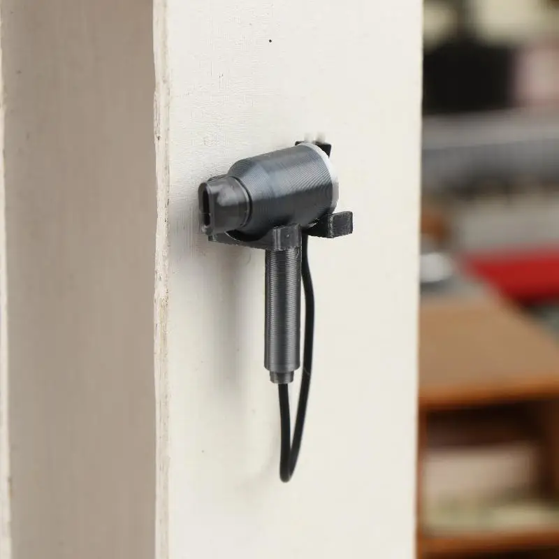 Miniature Wall-mounted Hair Dryer Ornament 1/12 Dollhouse Hair Dryer Model Dollhouse Bedroom Furniture Decor Pretend Play Toys