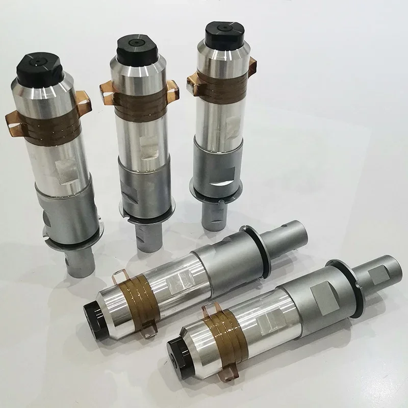 20khz 2000W Ultrasonic Welding Generator Converters Welding Transducer    Horn for Nonwoven Welding