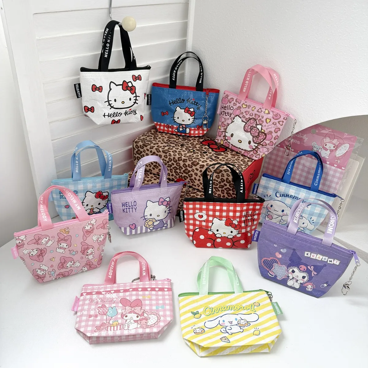 Bolsa Mini Tote Sanrio Kuromi, Leve e Portátil, Porta Moedas, Chaveiro, Porta Cartões, Pouch de Desenho Animado, Presente para Mulheres e Meninas