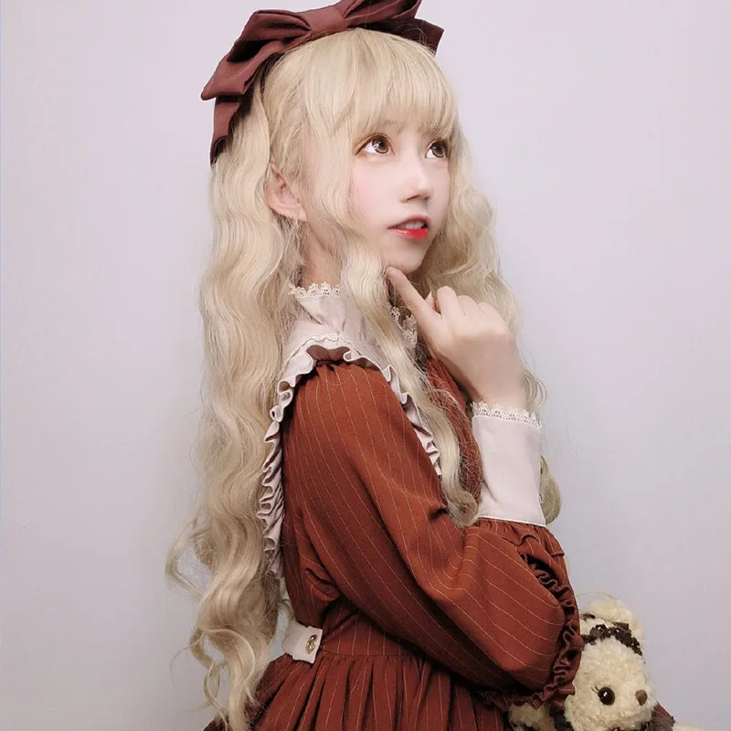 Perucas louras sintéticas para mulheres, peruca Lolita Cosplay com Franja, bandana natural e fofa, peruca encaracolada