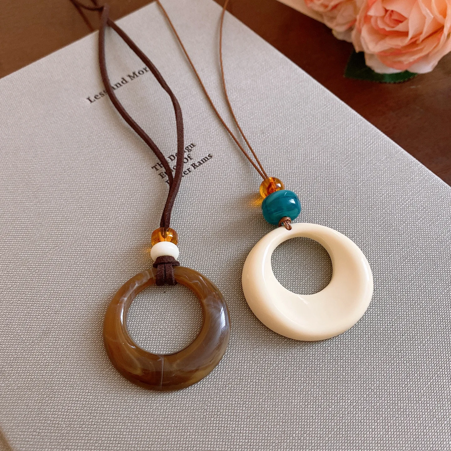 Винтажные большие круглые капл – обзор и цена Resin Art Necklace