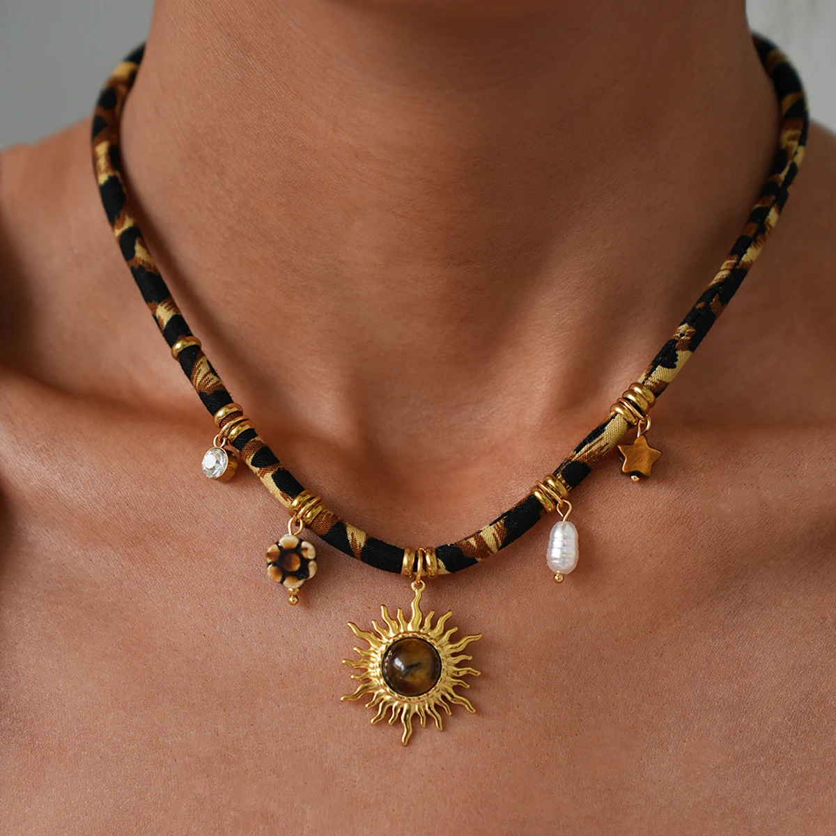 

316L Charm Aesthetic Tiger Stone Sun Pendant Stainless Steel Necklace Fashion Cross Choker Vintage Accessories Women Jewelry