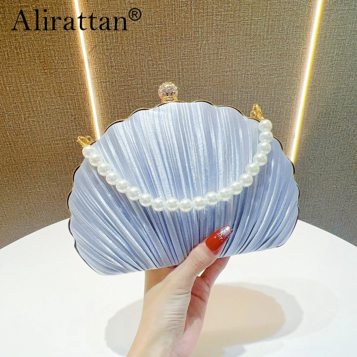 

Новая вечерняя сумка Alirattan 2026: Жемчужная универсальная сумочка-ракушка для женщин, идеальная для торжественных мероприятий и вечерних платьев