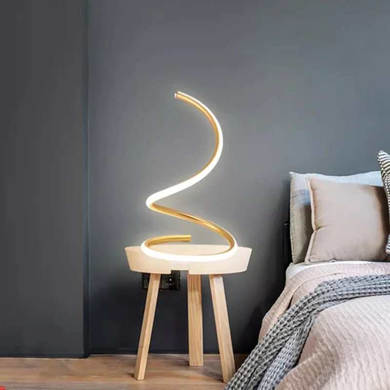 Modern LED Table Lamp Minimalist Black Gold Line USB Decor Light For Bedroom Bedside Study Living Room Indoor Lighting Fixtures