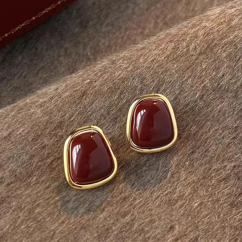 Vintage Enamel Wine Red Metal Stud Earrings for Women Fashion Geometric Earrings Elegant Wedding Jewelry Accessories