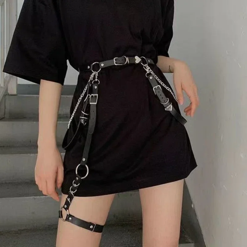 

Women Skirt Belt Second Layer Skin Leather Hip Hop Style Sexy Jeans Dress Heart Punk Belt with Metal Waist Chain Female Apparel