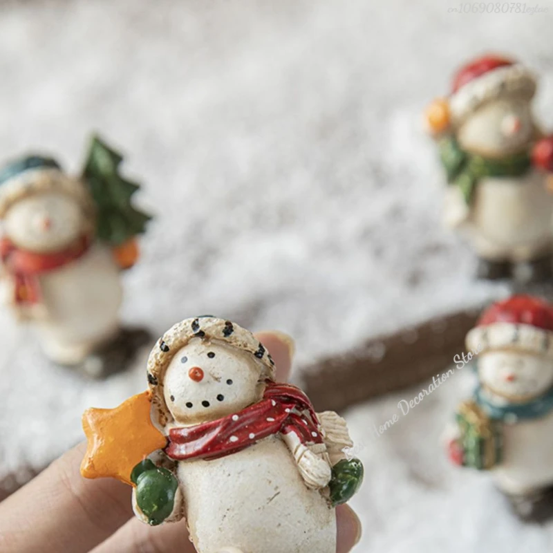 Resin Christmas Snowman Ornament Painted Creative Desktop Ornament Figure Statue Mini Snowman Xmas Decoration - Image 4