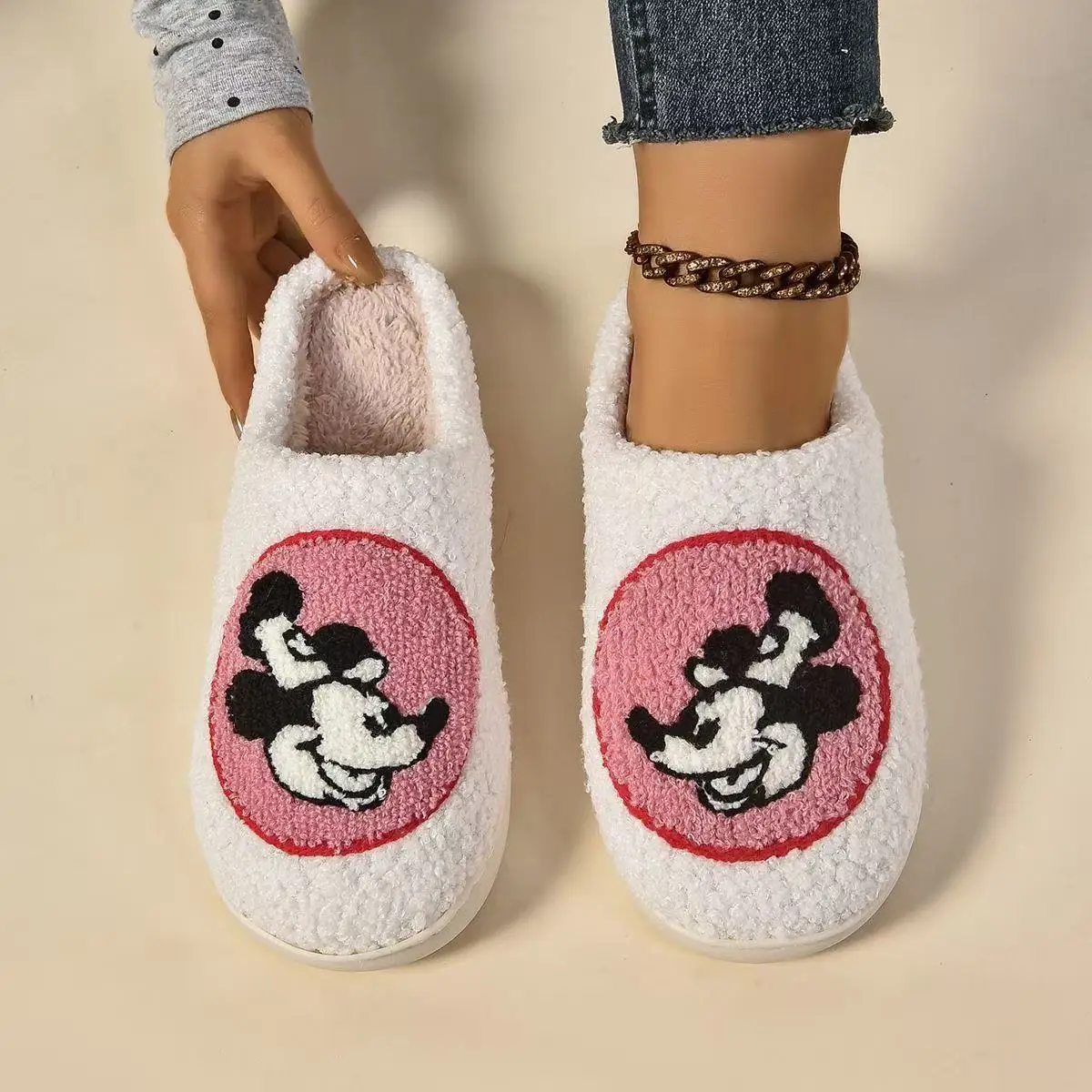 Mickey Mouse grils man slipper drop shipping new autumn and winter plus size popular soft bottom warm cotton slipper for women