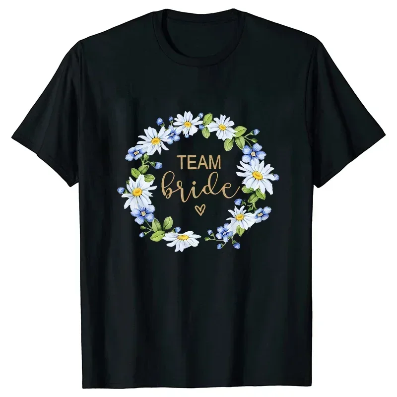 Friends Bridal Wedding Tops Team Bride Bridesmaid T-shirt Flower Graphic Bachelorette Hen Party T-shirt 2024 Summer Cotton Tops