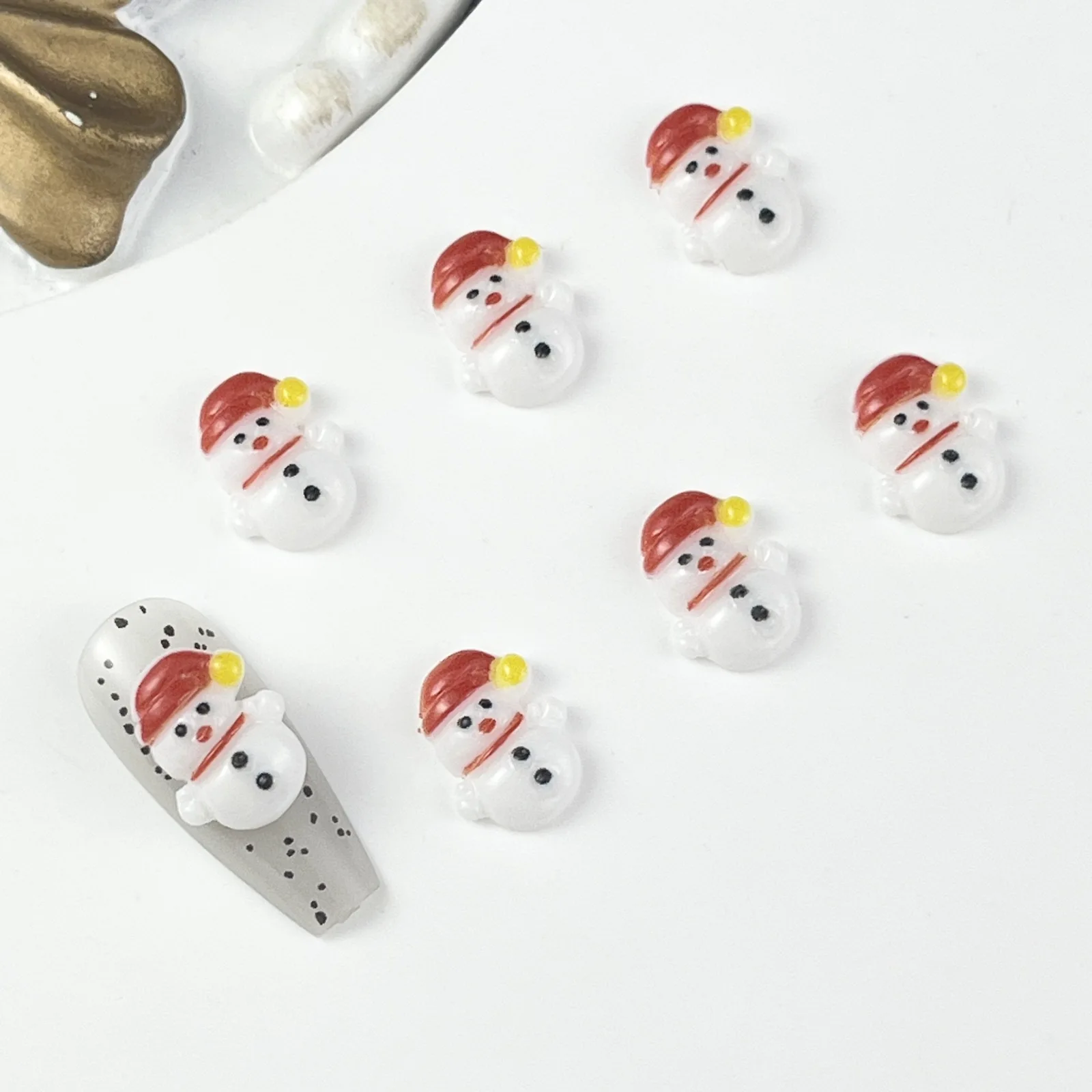 50 Pcs New Cute Resin Cartoon Christmas Snowman Flat Back Stone Figurines DIY Jewelry Wedding Scrapbook Manicure Accessories A38