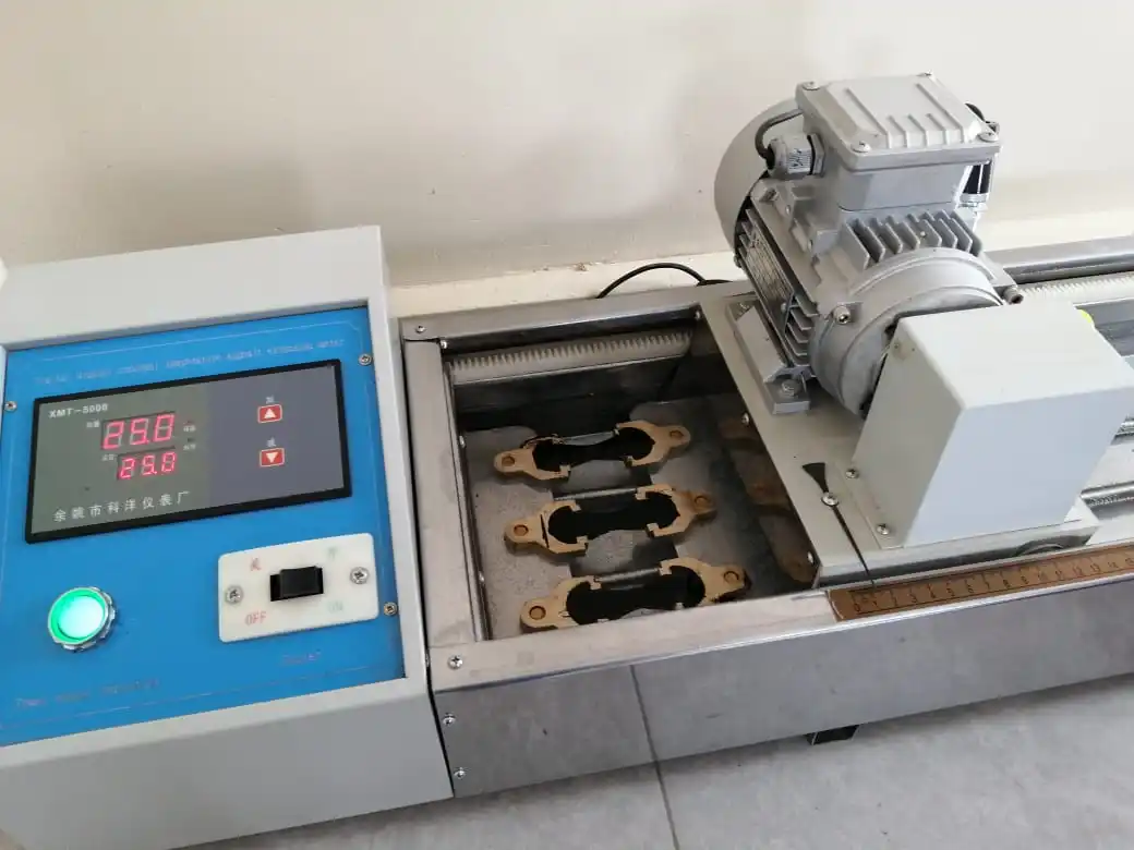 Electronic Bitumen Ductility Testing Machine Simple Operation Heat Feature 1-Year Warranty Industrial Equipment Water Usa Box