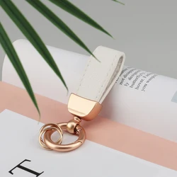 1pc Car Keychain French Style Short Keychain For Girls Electroplated  Golden Trendy  Cute pu Leather Sentiment Bag Pendant For G