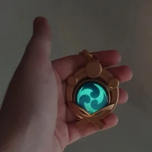 لعبة أنيمي Genshin Impact Vision Keychain 7 عناصر أسلحة عين الله الأصلية لعبة مضيئة لطيف حقيبة سلسلة المفاتيح قلادة ساخنة أفضل 8 سلسلة مفاتيح Genshin Impact مبيعا - رقم 4