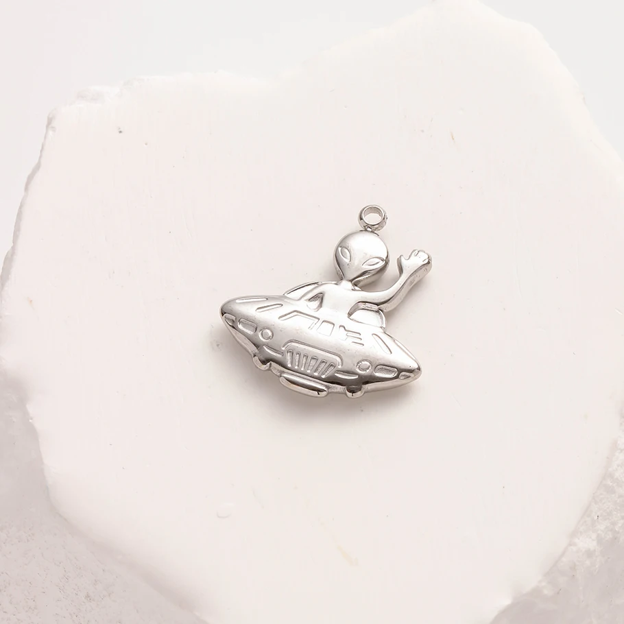 6Pcs No Fade Punk Spaceship Astronaut UFO Soccer Cup Cake Pendant Bijoux Vintage Sun Moon Star Colgantes Jewelry Acceessories view 6