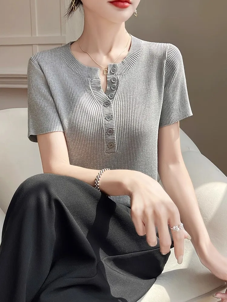 Slim Fit Ice Silk Knitted Short Sleeve T-Shirt Fashionable Half Open Collar Light Weight Summer Top Shoulder Width Regular